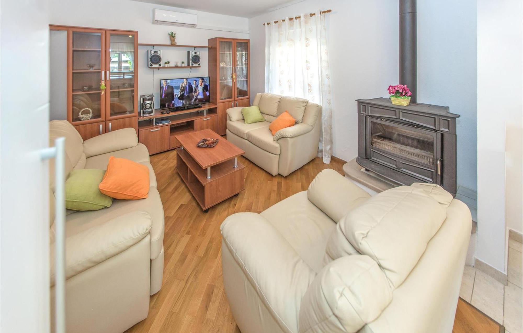 3 Bedroom Lovely Home In Plat มลินี ภายนอก รูปภาพ